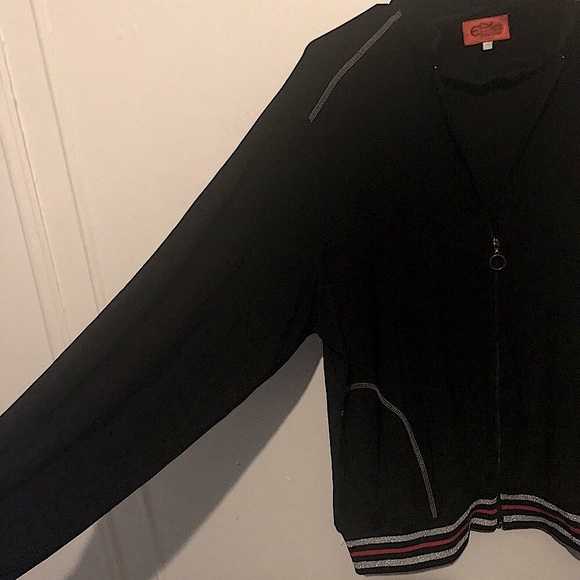 Zip up jacket with red and silver hem sz XXL - Picture 3 of 4